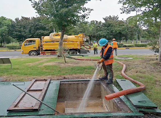 沙溪镇化油池清理